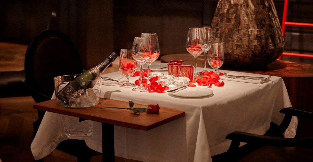 5 ideas to plan a best Valentine’s Day dinner date with your love!