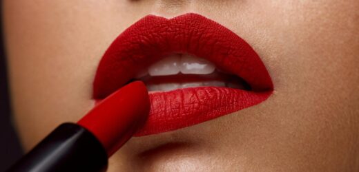 Reasons that the Present-DayAge Loves Matte Lipstick